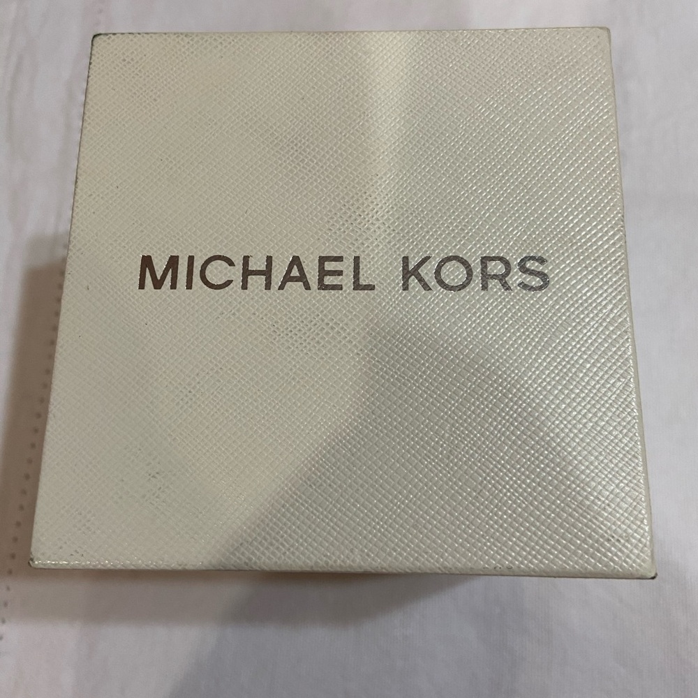 EUC Michael Kors Parker Chronograph Women’s Watch - Picture 7 of 7